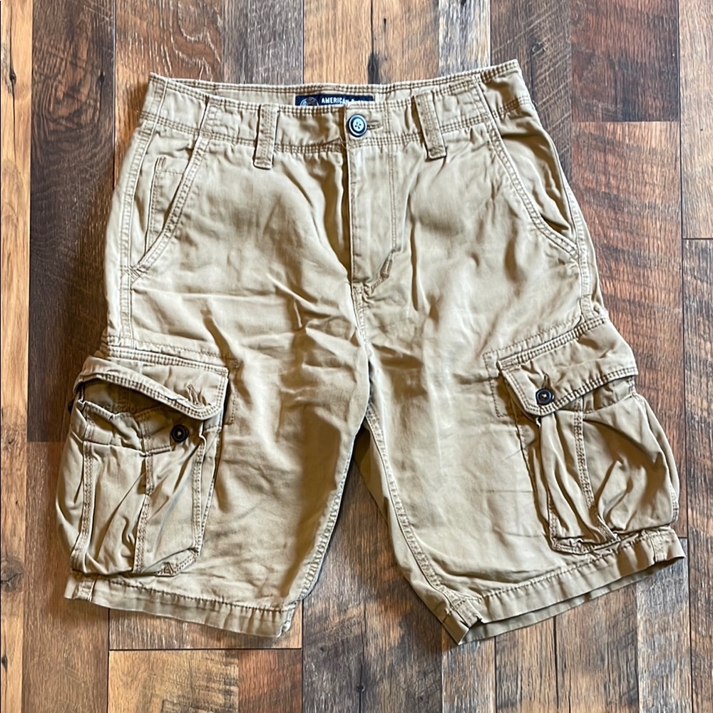 American Eagle Longboard Kahki Shorts - Men’s 29